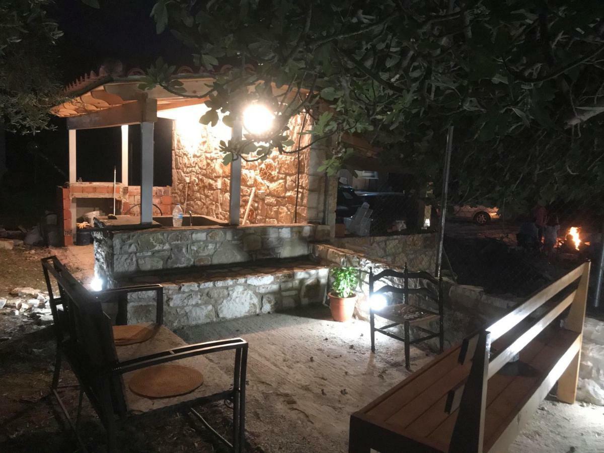 Janakis Garden Livadi * Himare Fshat